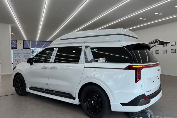 2026 Kia Carnival с пробегом 31 км