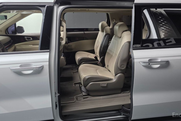 2024 Kia Carnival с пробегом 43 131 км