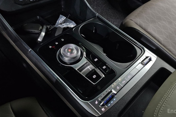 2024 Kia Carnival с пробегом 25 762 км