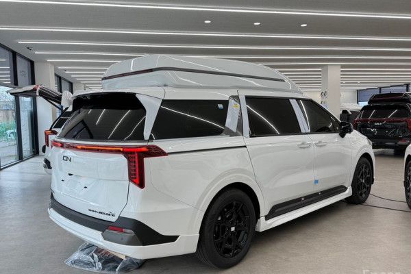 2026 Kia Carnival с пробегом 31 км