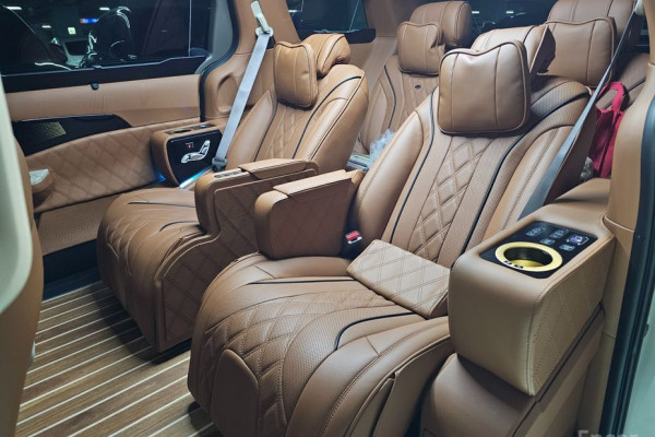 2024 Kia Carnival с пробегом 23 500 км