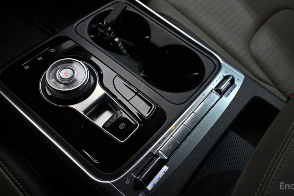 2025 Kia Carnival с пробегом 9 866 км