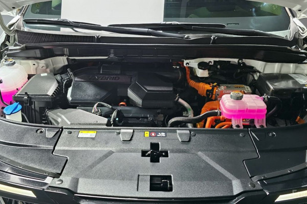 2025 Kia Carnival с пробегом 9 463 км