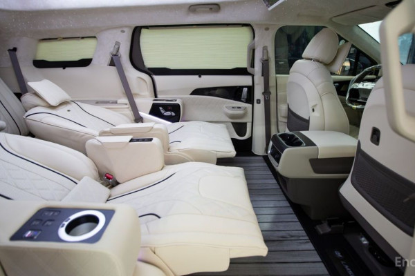 2026 Kia Carnival с пробегом 25 км