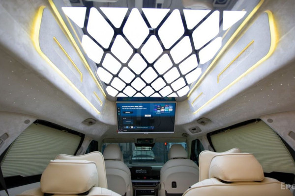 2026 Kia Carnival с пробегом 25 км