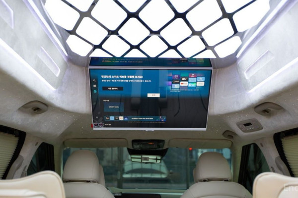 2026 Kia Carnival с пробегом 25 км