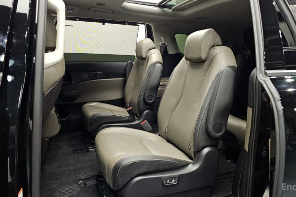 2024 Kia Carnival с пробегом 26 862 км