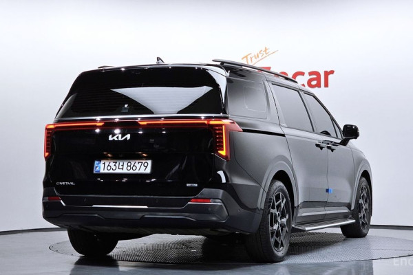 2024 Kia Carnival с пробегом 28 780 км