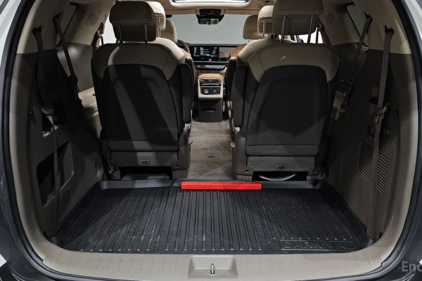 2025 Kia Carnival с пробегом 13 034 км