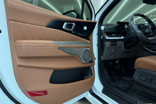 2026 Kia Carnival с пробегом 31 км