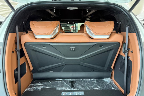 2026 Kia Carnival с пробегом 31 км