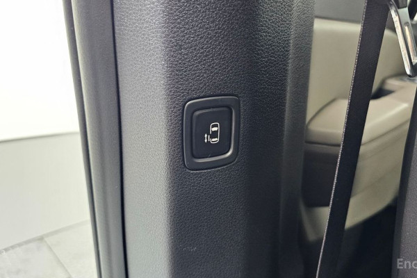 2024 Kia Carnival с пробегом 33 347 км