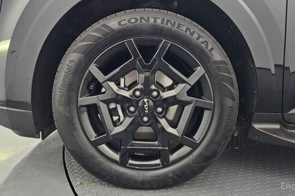 2024 Kia Carnival с пробегом 28 780 км