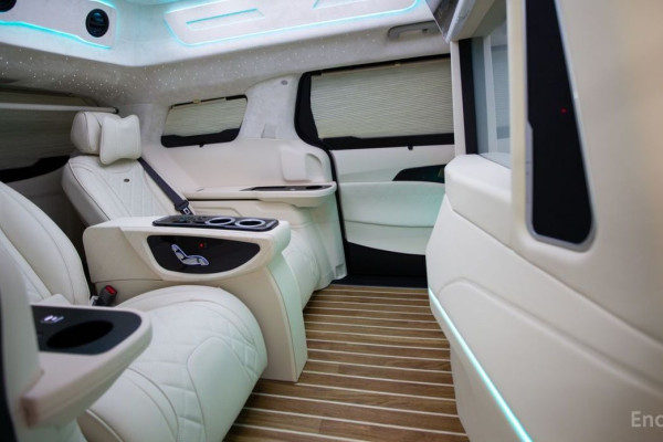 2026 Kia Carnival с пробегом 11 км