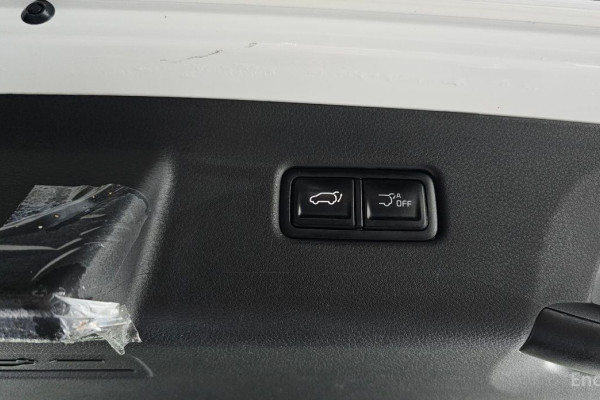 2024 Kia Carnival с пробегом 25 762 км