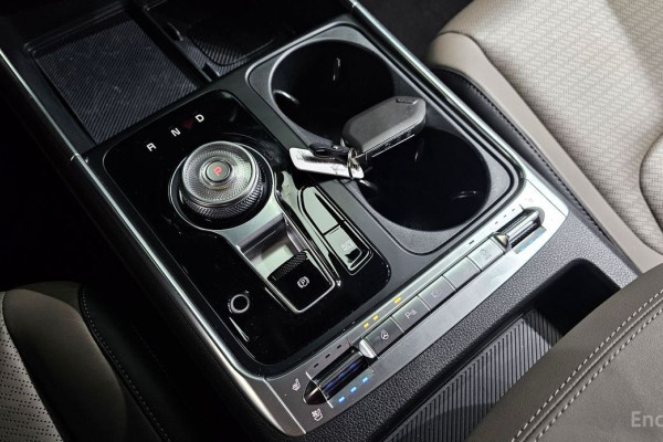 2024 Kia Carnival с пробегом 28 780 км