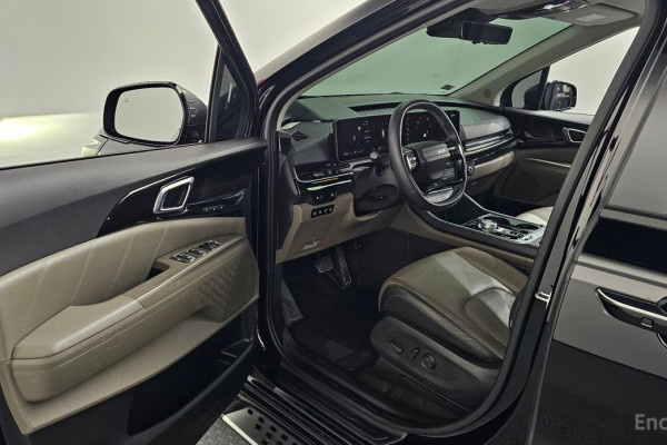 2024 Kia Carnival с пробегом 28 780 км