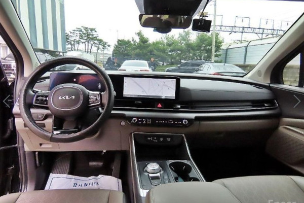 2024 Kia Carnival с пробегом 30 844 км