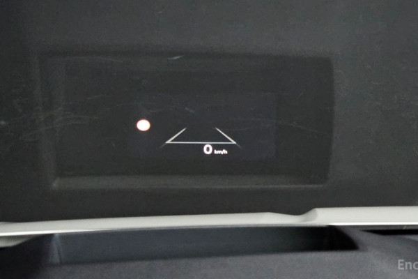 2025 Kia Carnival с пробегом 9 463 км