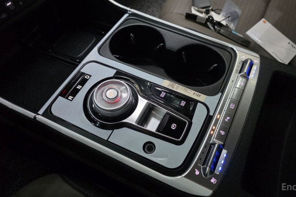 2024 Kia Carnival с пробегом 4 955 км