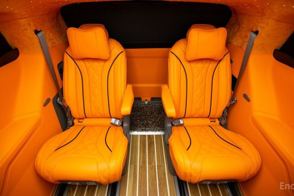 2025 Kia Carnival с пробегом 10 км