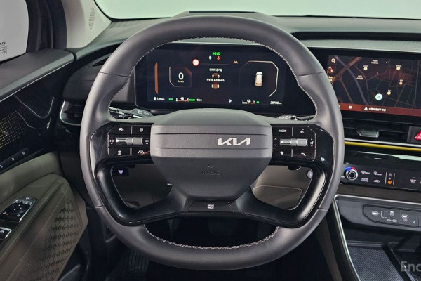 2024 Kia Carnival с пробегом 28 780 км