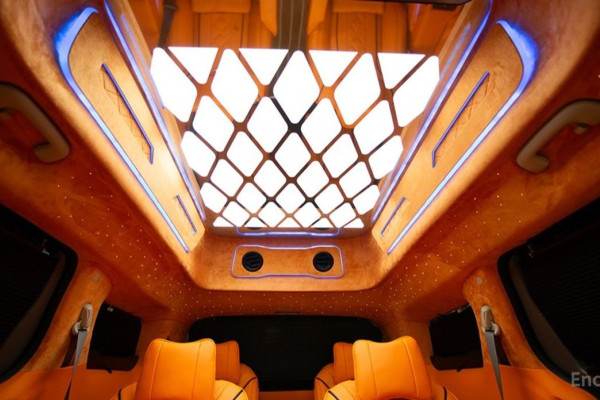 2025 Kia Carnival с пробегом 10 км