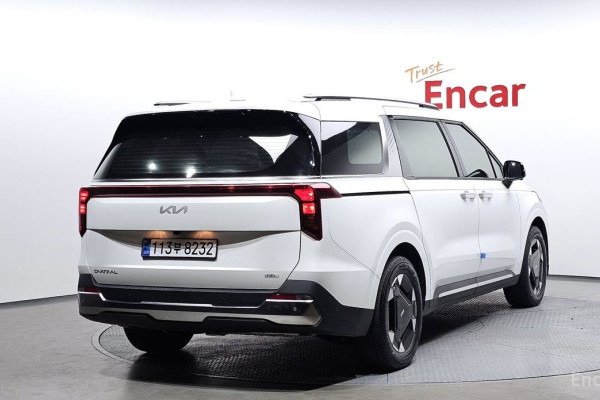 2024 Kia Carnival с пробегом 48 753 км