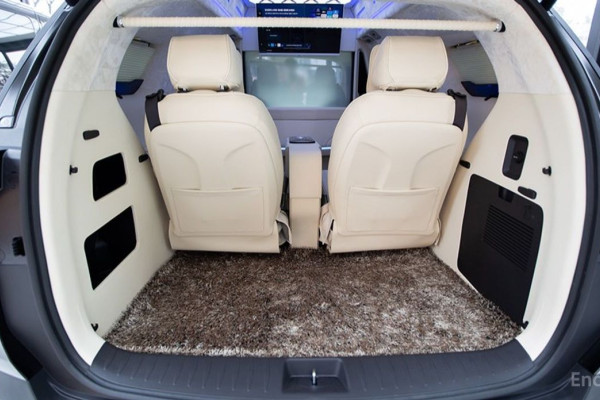 2026 Kia Carnival с пробегом 11 км