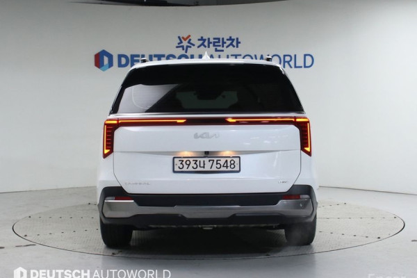 2024 Kia Carnival с пробегом 49 043 км