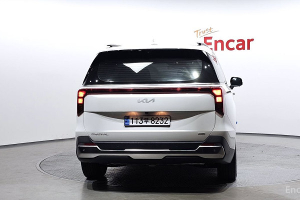 2024 Kia Carnival с пробегом 48 753 км