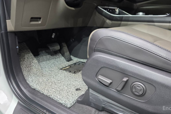 2024 Kia Carnival с пробегом 2 852 км