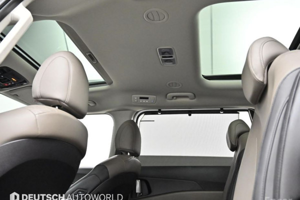 2024 Kia Carnival с пробегом 49 043 км