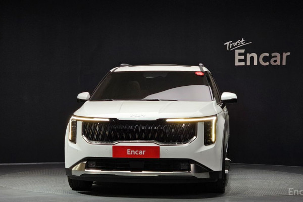 2025 Kia Carnival с пробегом 16 640 км