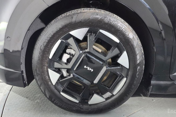 2025 Kia Carnival с пробегом 14 335 км