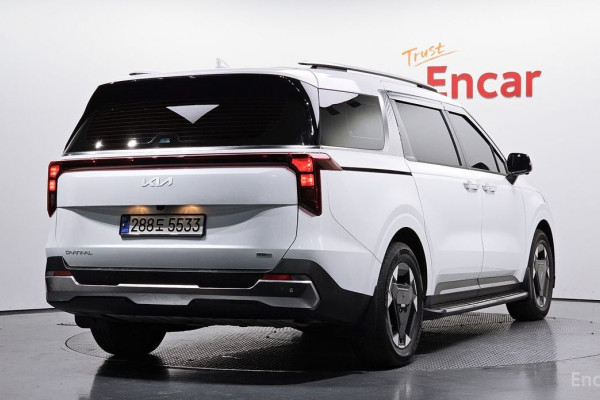 2024 Kia Carnival с пробегом 50 694 км