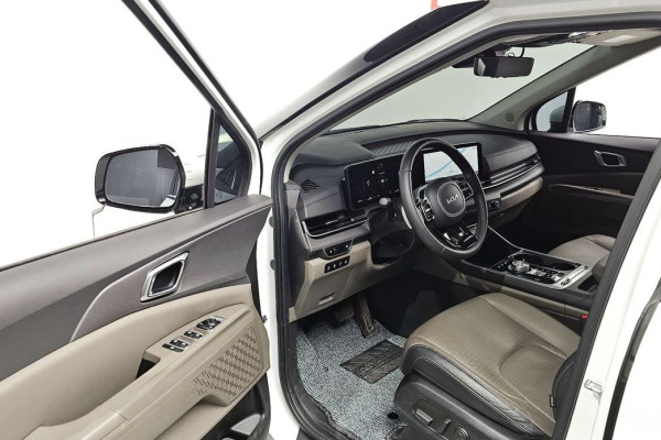 2024 Kia Carnival с пробегом 48 753 км