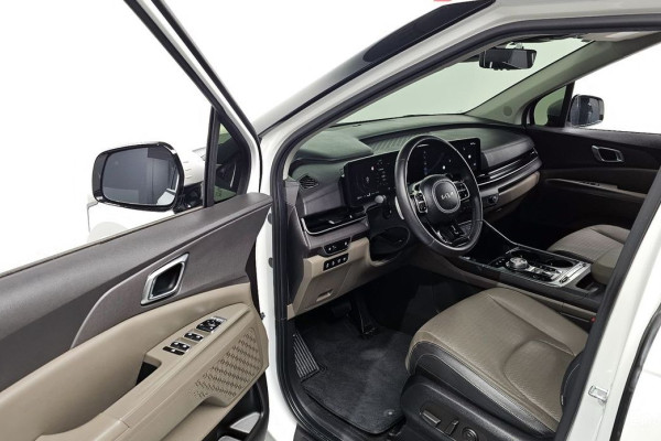 2024 Kia Carnival с пробегом 30 196 км