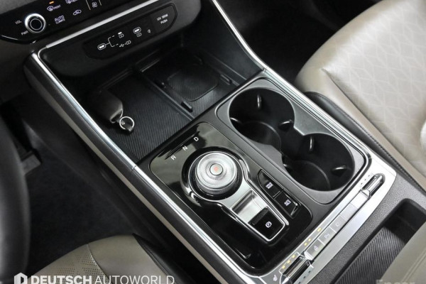 2024 Kia Carnival с пробегом 49 043 км