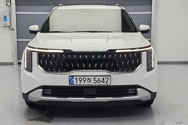 2024 Kia Carnival с пробегом 85 671 км