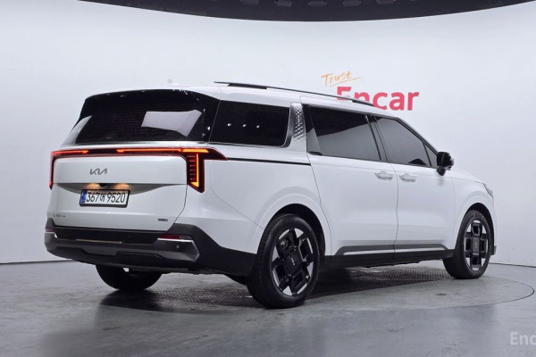 2024 Kia Carnival с пробегом 60 010 км