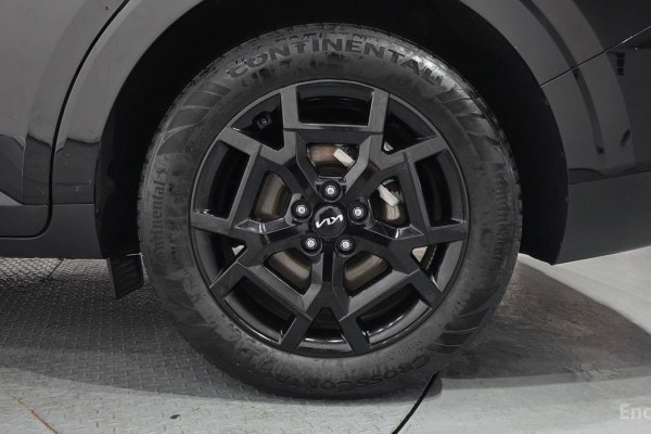 2024 Kia Carnival с пробегом 20 565 км