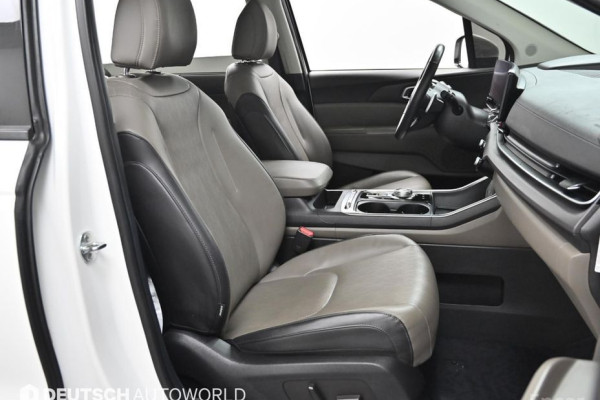 2024 Kia Carnival с пробегом 49 043 км