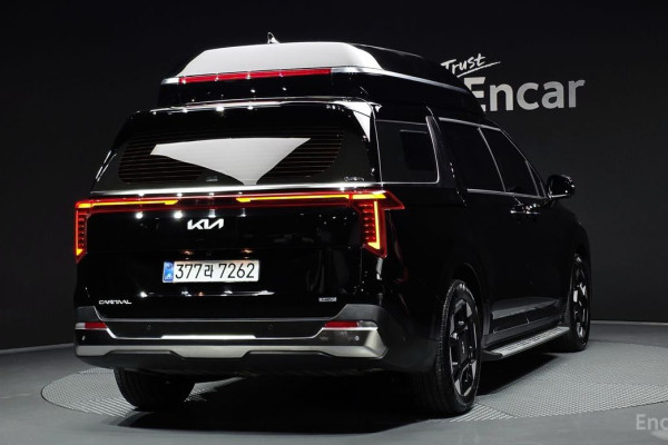 2025 Kia Carnival с пробегом 10 478 км