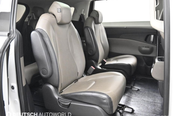 2024 Kia Carnival с пробегом 49 043 км