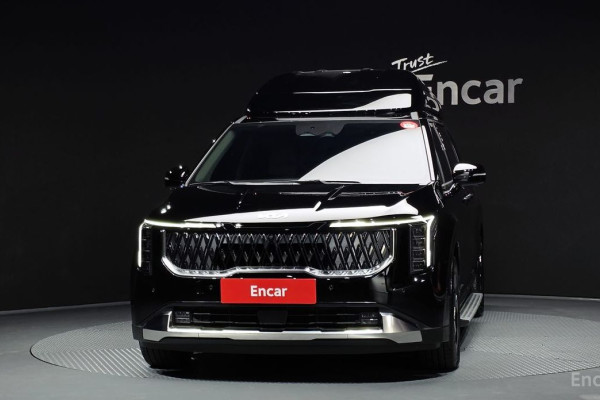 2025 Kia Carnival с пробегом 10 478 км