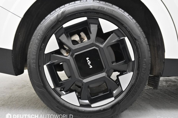 2024 Kia Carnival с пробегом 49 043 км