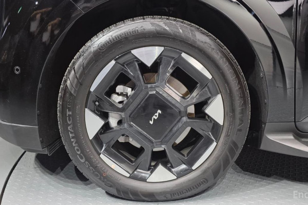 2025 Kia Carnival с пробегом 10 478 км