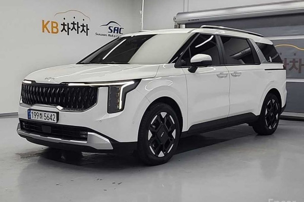 2024 Kia Carnival с пробегом 85 671 км