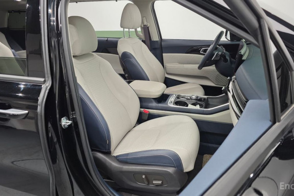 2024 Kia Carnival с пробегом 20 565 км